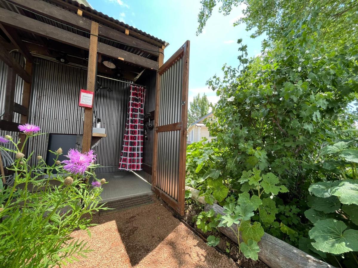 Violet Cottage At Zenzen Gardens Paonia Kültér fotó